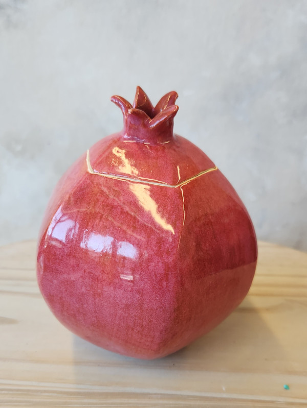 Pomegranate Box 1 by Claudia Prodero Arnoff