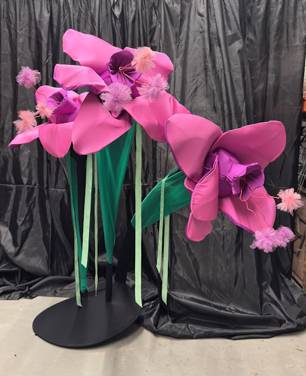Flower Heads by Debra Roth, Image 1.