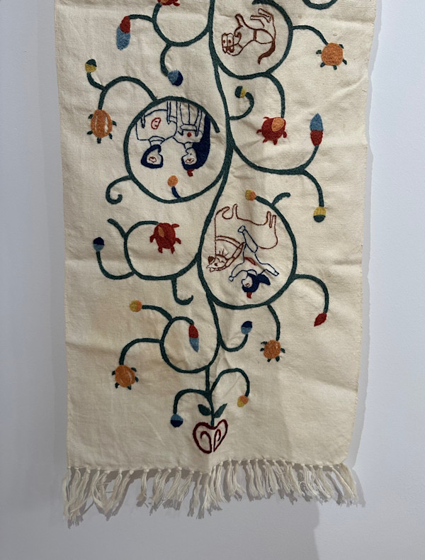 The Apple and Parizad, Runner by Ghazaleh Seidabadi