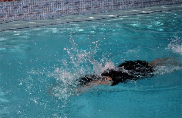 Swimming by Anat Ambar
