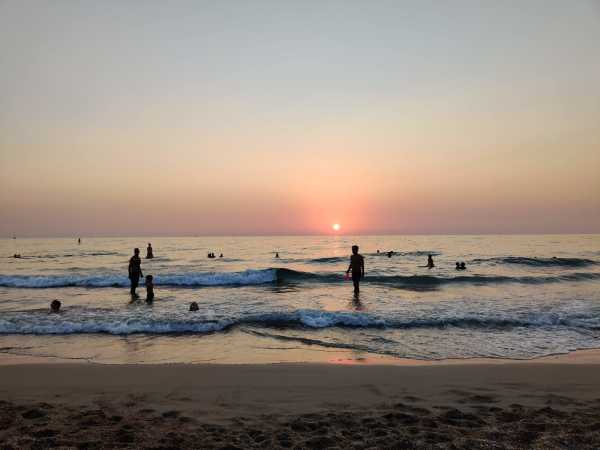 Summer Sunset by Anat Ambar