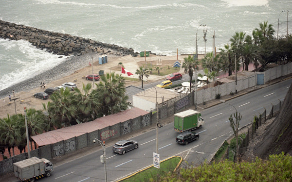 Costa Verde 2 by Lisa Zane