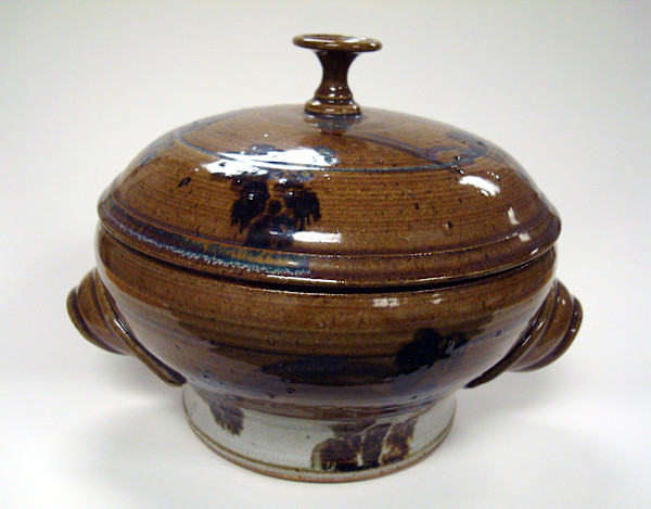 Lidded Bowl by Ron Szakelyhidi