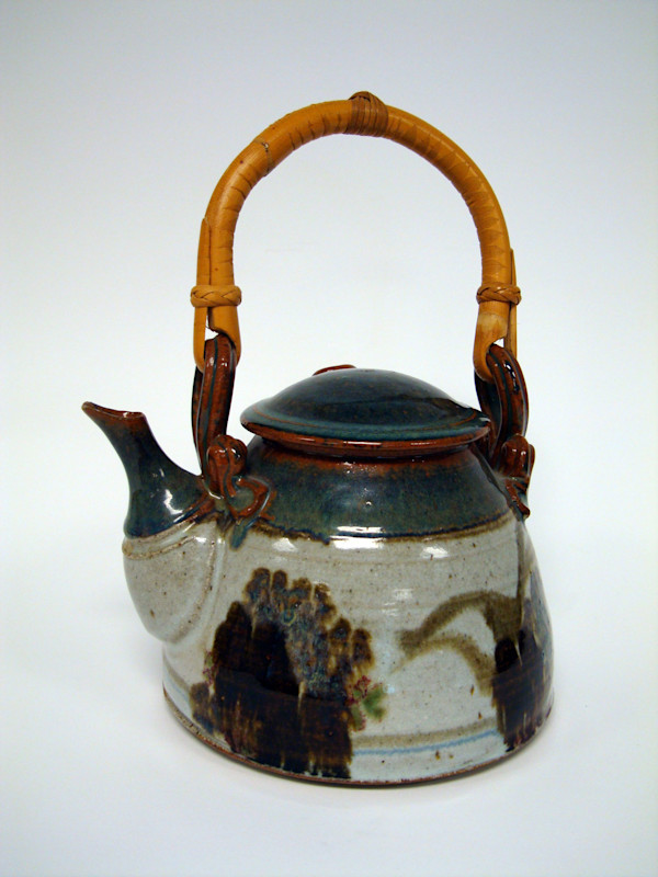 Teapot by Ron Szakelyhidi