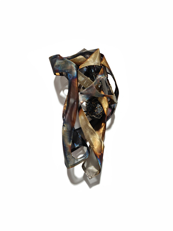 fragmental gesture vii by Alysn Midgelow-Marsden