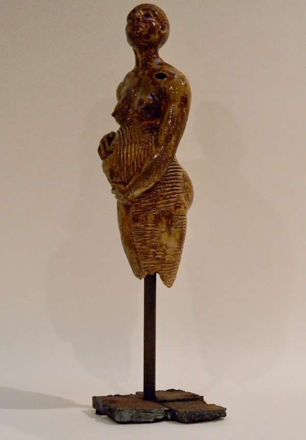 Mujer (Madre del Mundo) by Maria Wickwire