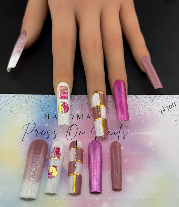 Nail Art -1011 by Susan Reich