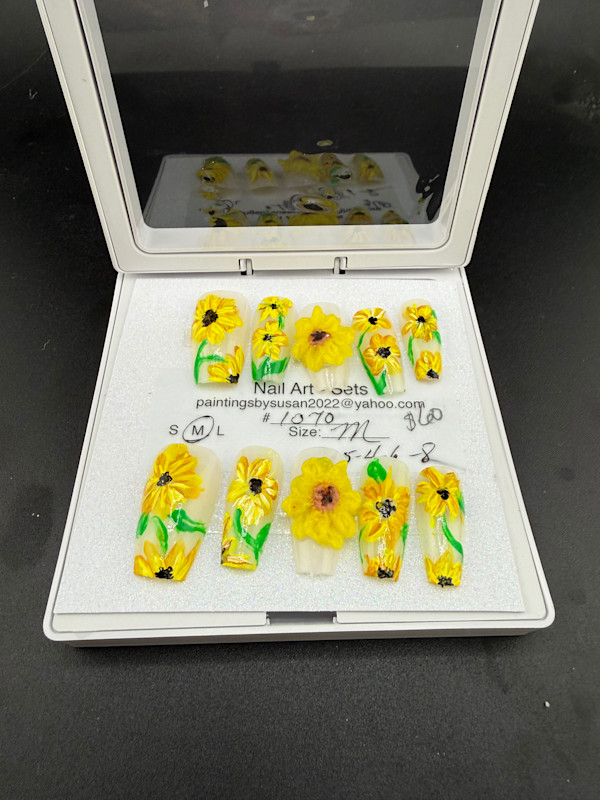 Nail Art -1070 by Susan Reich