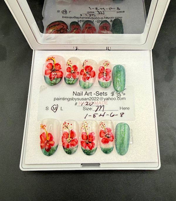 Nail Art -120 by Susan Reich