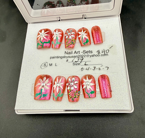 Nail Art -139 by Susan Reich