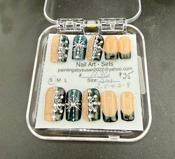 Nail Art -1136 by Susan Reich