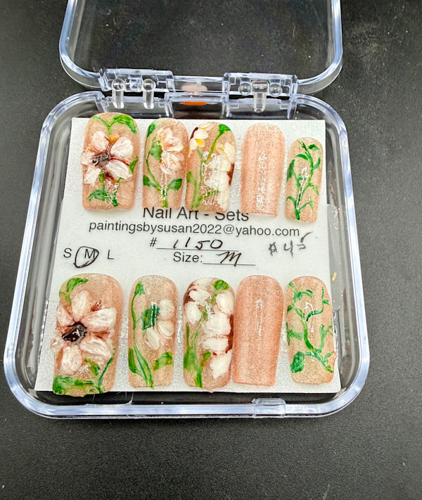 Nail Art -1150 by Susan Reich