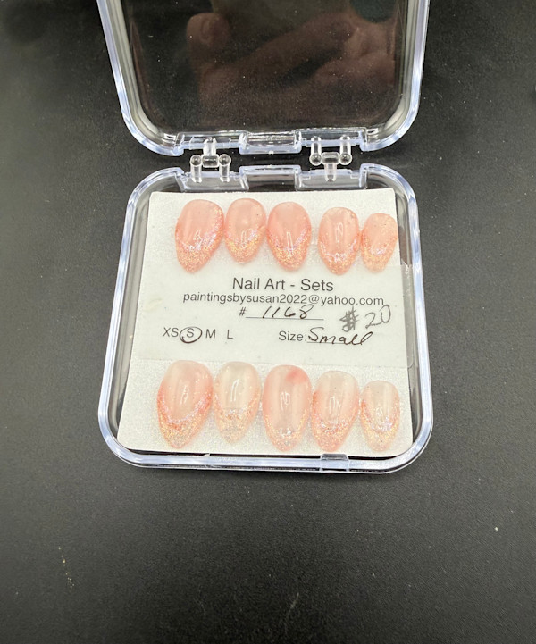 Nail Art -1168 by Susan Reich