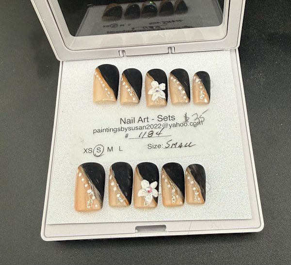 Nail Art -1184 by Susan Reich