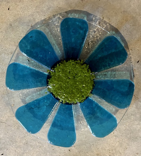 Garden Stake - Flower (turquoise trans, green center) by Cindy Cherrington