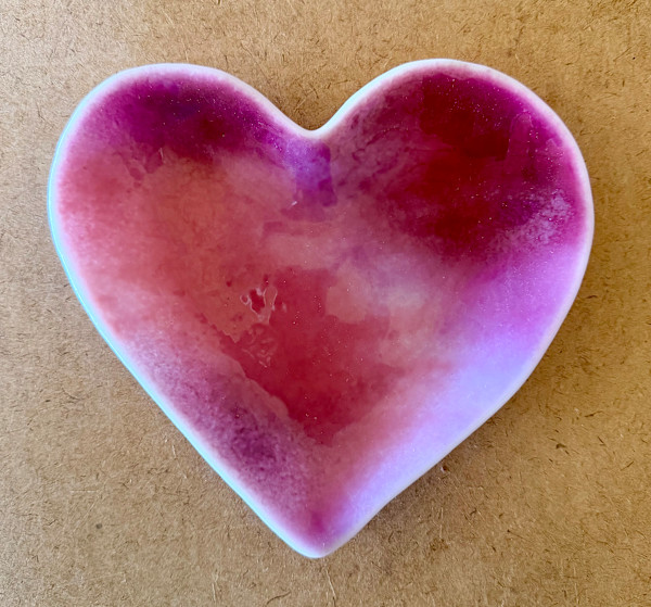 Shallow Heart Dish by Cindy Cherrington