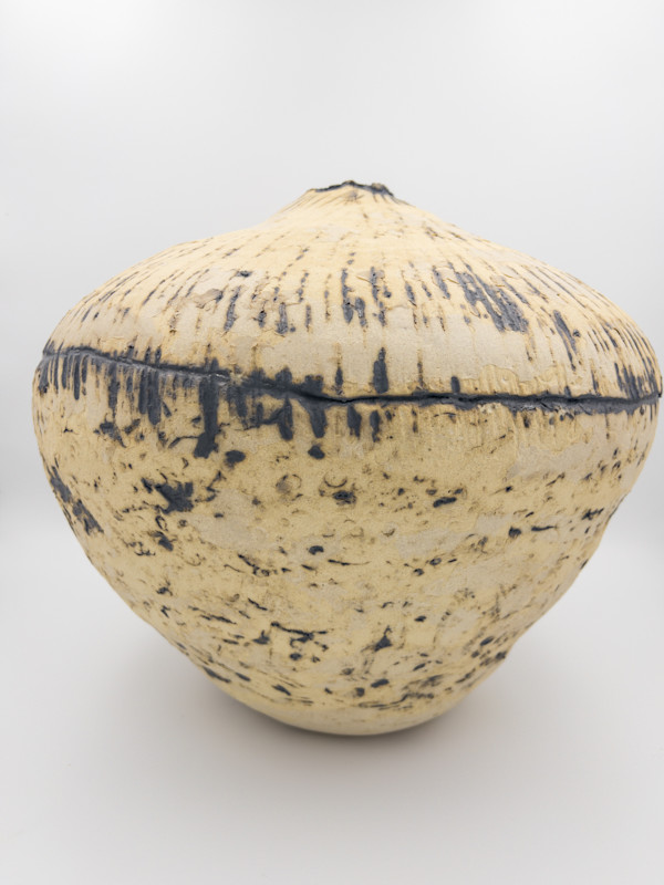 Vase - 135 by Chris Heck