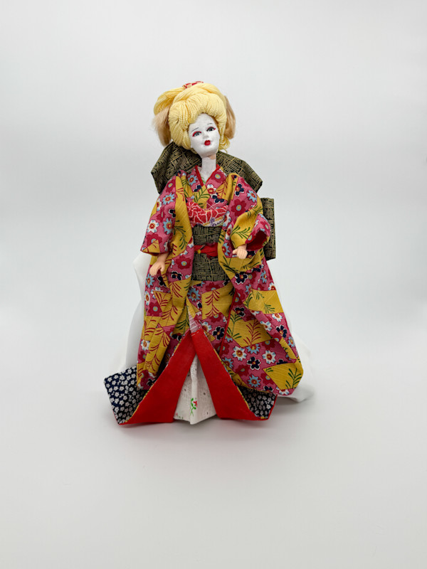 1050 by Rumi Tsuda Estate