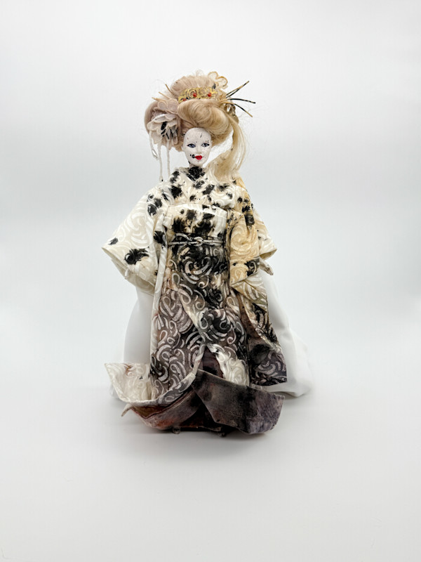 1052 by Rumi Tsuda Estate