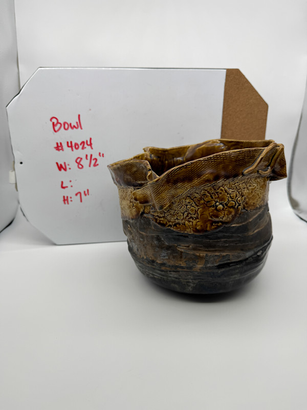 Bowl by Rumi Tsuda Estate