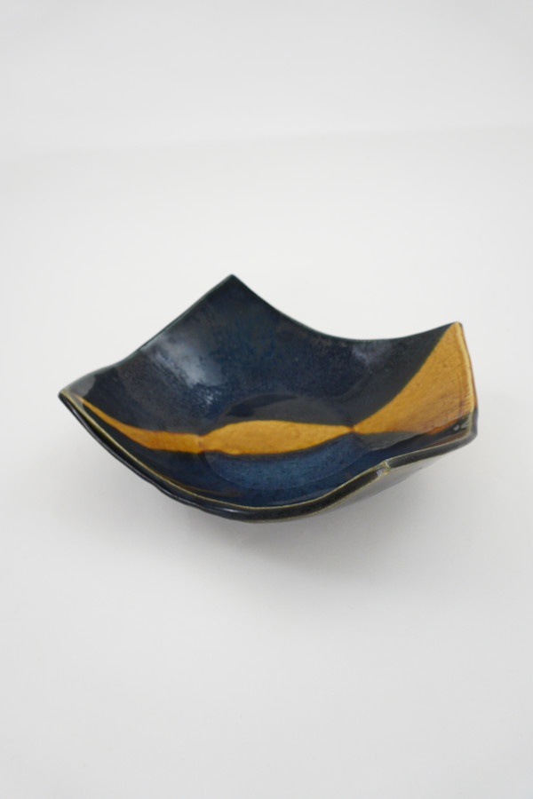 Bowl by Rumiko "Rumi"  Tsuda Estate