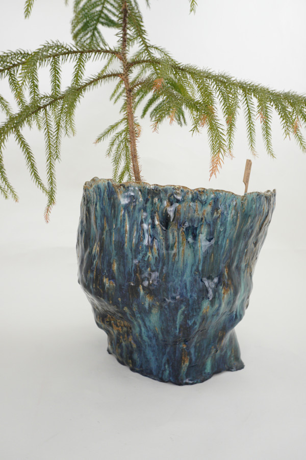 Pot by Rumiko "Rumi"  Tsuda Estate