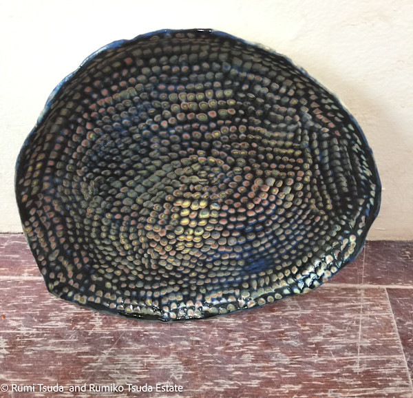 Water Drips, 10 Engobe Layers with Kamakurabori Plate by Rumi Tsuda