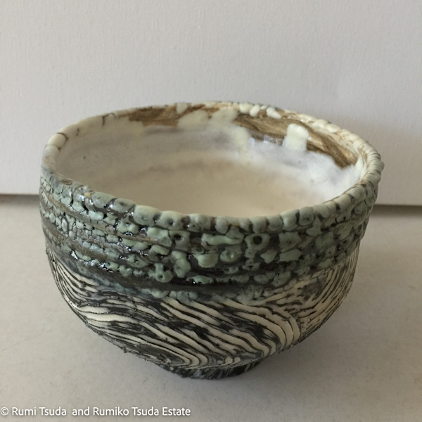 Wave & Sea Weed, Tea Bowl with Wari Takadai by Rumi Tsuda