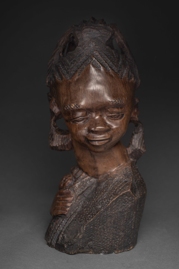 Bust of a Woman by Banda Chinula Winnes