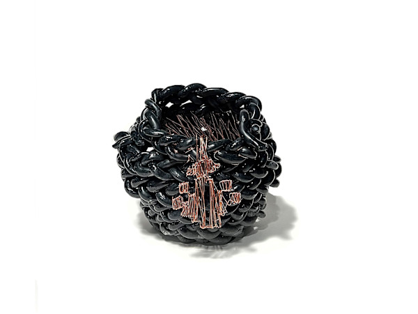 Shadowbasket 6 with Shrba / Water by Joanna Cortez