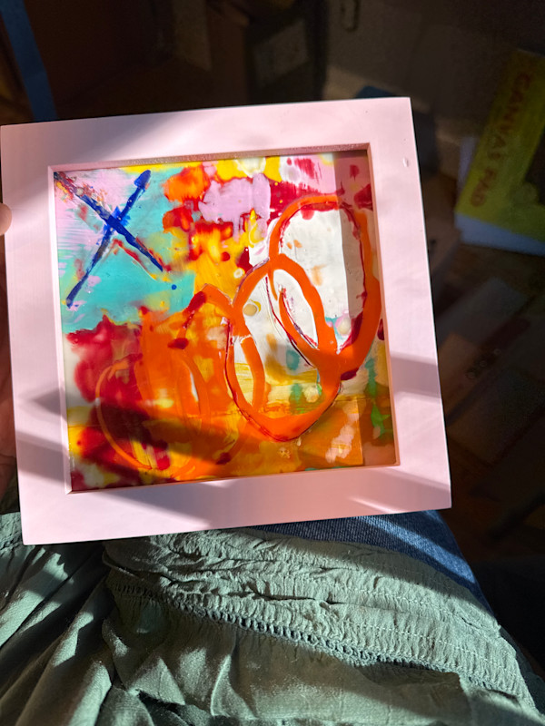 Hugs and kisses by Sue Warhaftig, Image 1.
