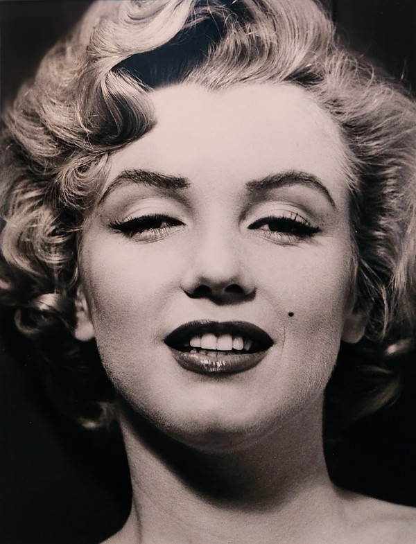 Portrait of Marilyn Monroe, 1952 by Phillip Halsman