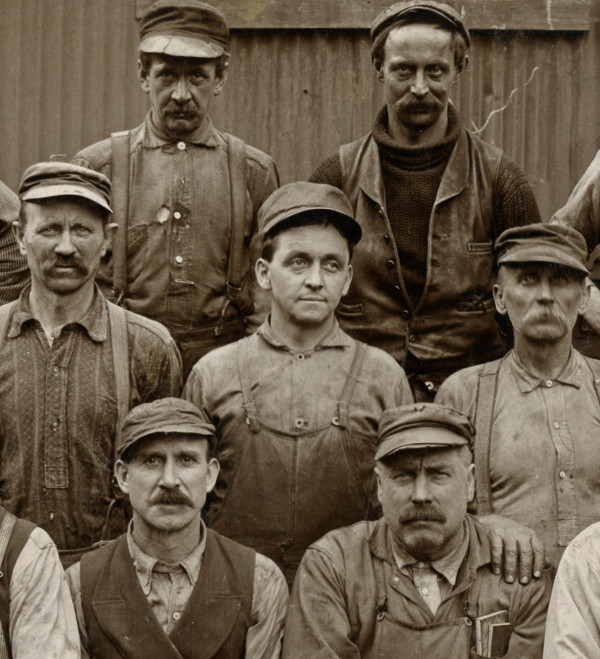 Workmen, circa 1910-1920
