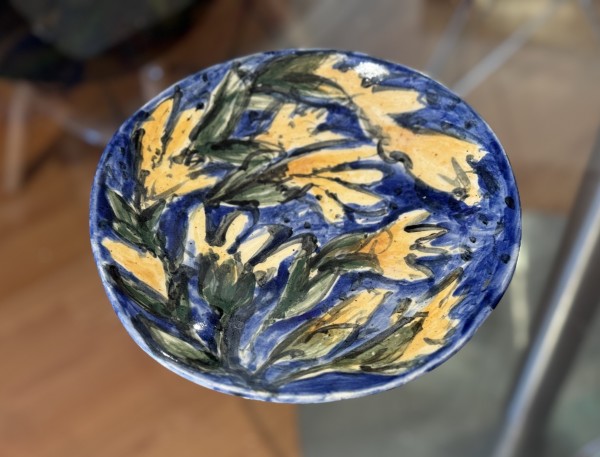 Blue dish with yellow flowers by Enas Satir