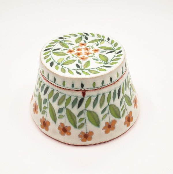 One-of-a-kind lidded container with light pink interior by Marissa Y. Alexander