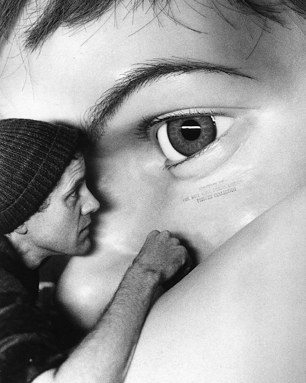 Backside of 27,154 sculpture by Ron Mueck, Image 1.