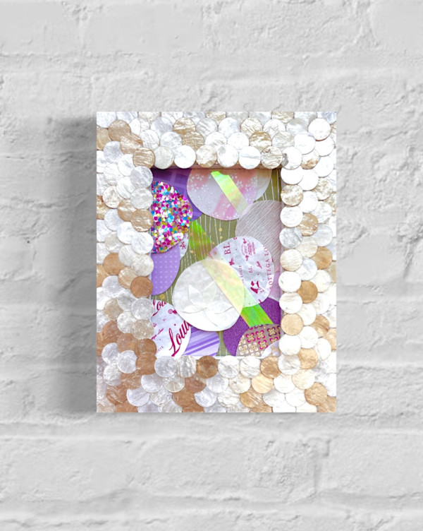 Sand Dollar Bed by Lucie Galvin, Image 3.