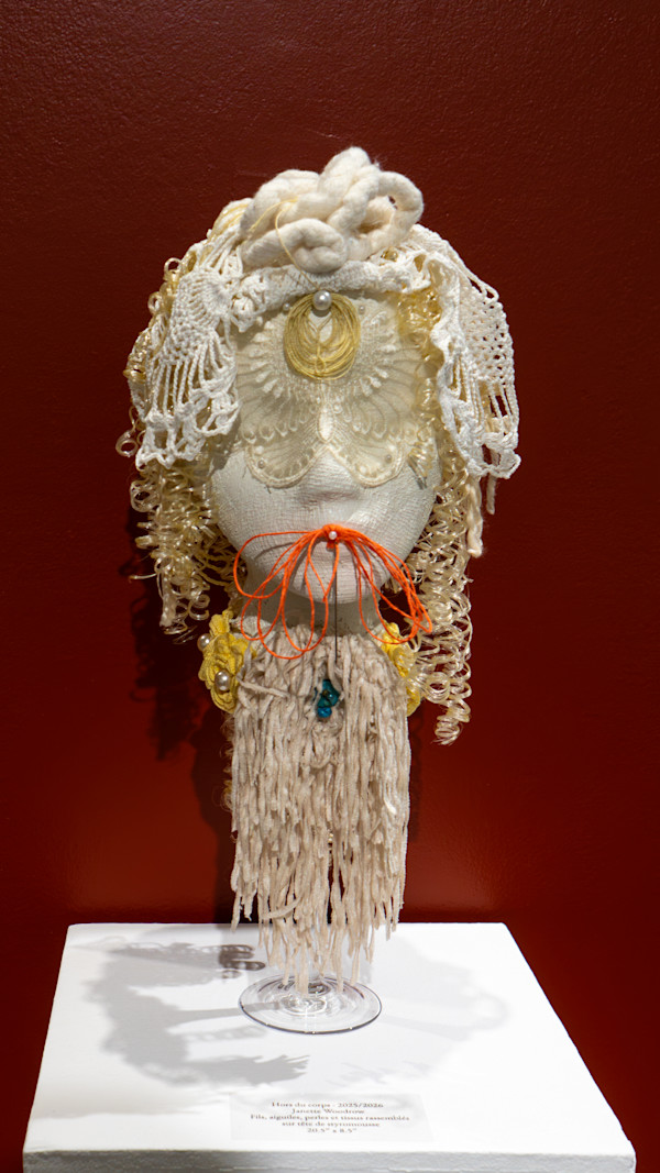 Hors du corps by Janette Woodrow, Image 1.