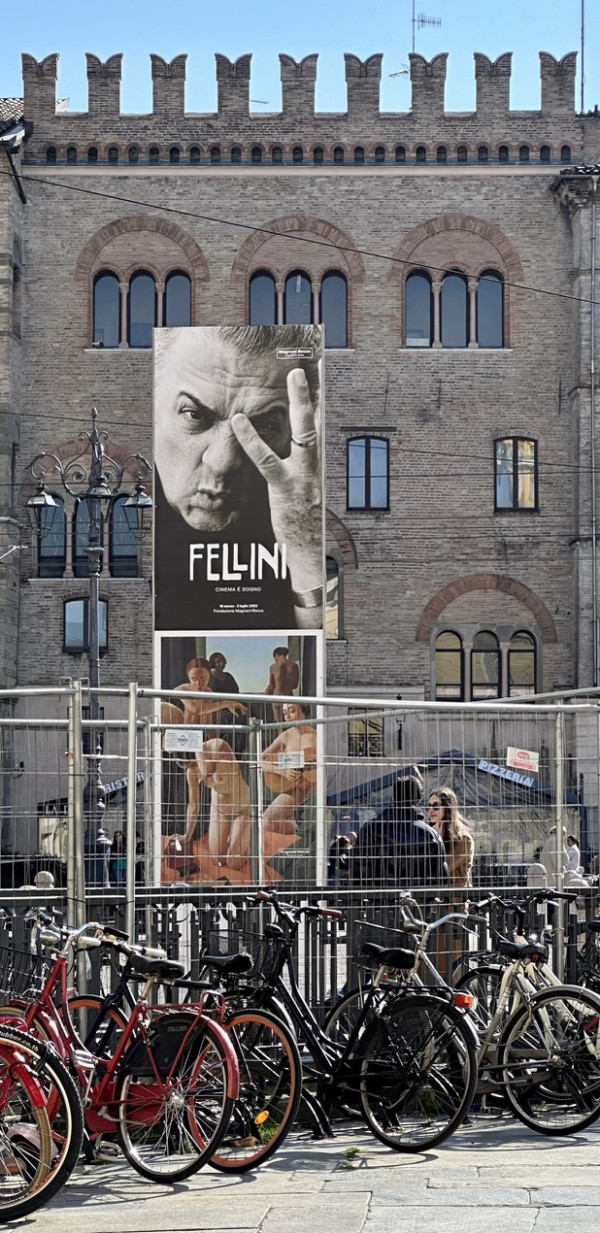 Fellini by Louise Olko