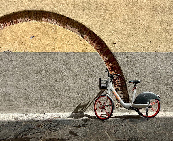 Circumference by Louise O, Image 1.