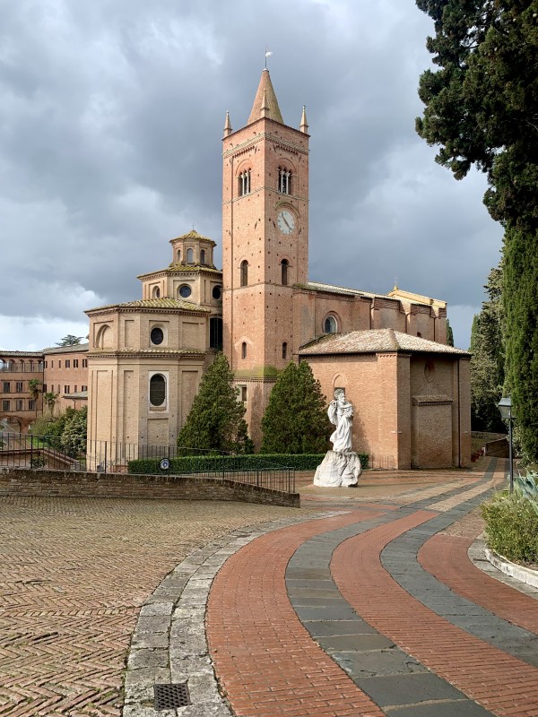 Monte Oliveto Maggiore by Louise Olko
