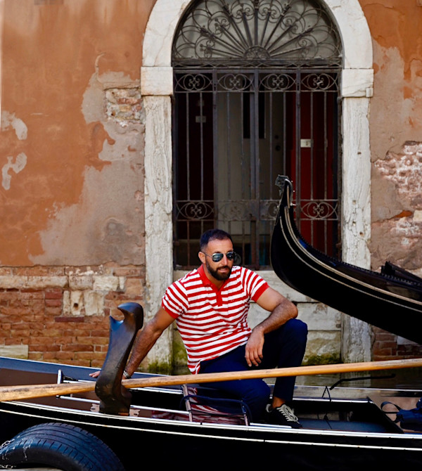 Gondolier by Louise O, Image 1.