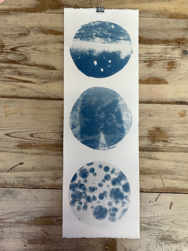 Powers of 10 #3 by Bernet Ragetli