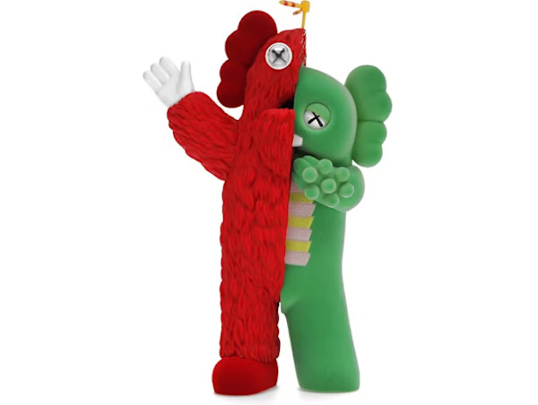 KAWS KACHAMUKKU Vinyl Figure Green/Red by KAWS