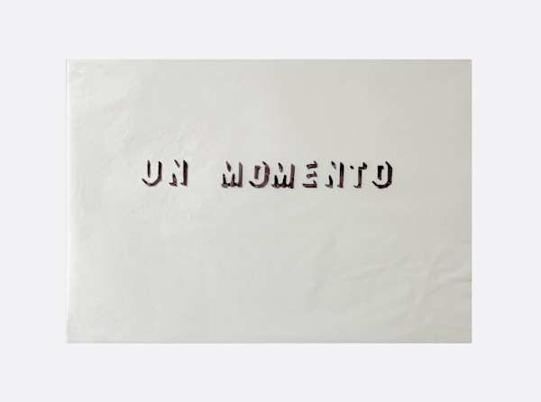 Un Momento by Marisa Tesauro