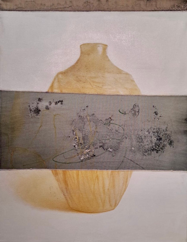 Vase / Glitched (2) by Julien Deiss