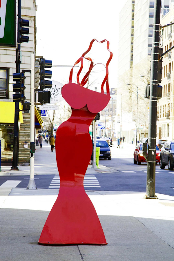 La Diva III by Ruth Aizuss Migdal