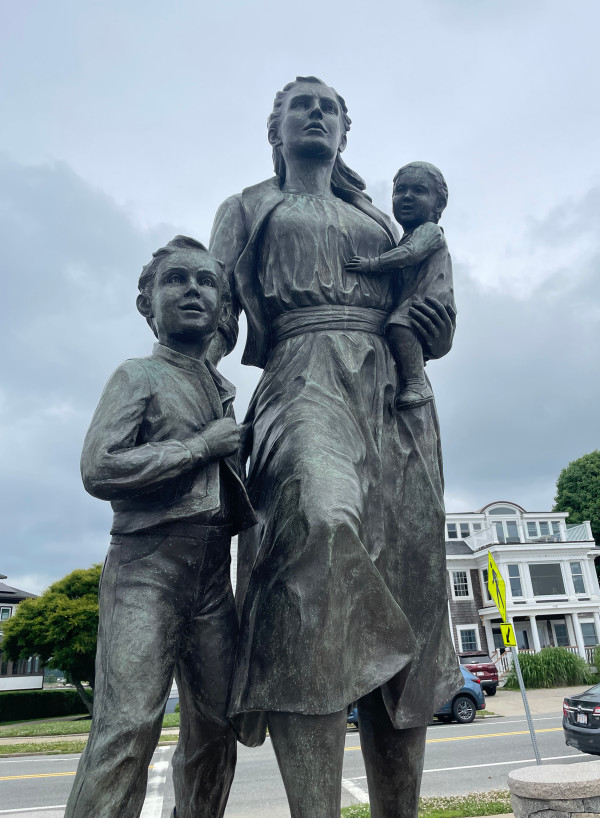 Gloucester Fishermen's Wives Memorial by Morgan Faulds Pike