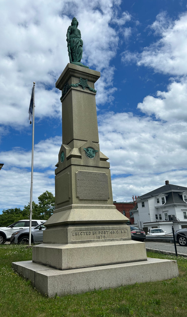 Soldiers' and Sailors' Monument by Cape Ann Granite Co., Ames Manufacturing Co.