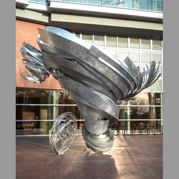 Super Twister (University of Cincinnati - Medical Science Building/CARE) by Alice Aycock